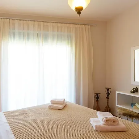 Elli's Agios Nikolaos (Crete)