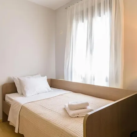 Elli's Apartment *
